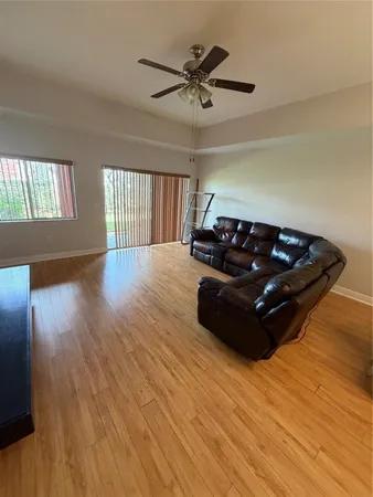 $3,000 | 7401 Palomino Drive, Unit 117, Hollywood, FL 33024