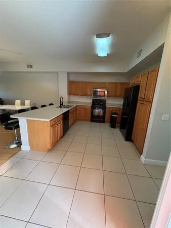 $3,000 | 7401 Palomino Drive, Unit 117, Hollywood, FL 33024