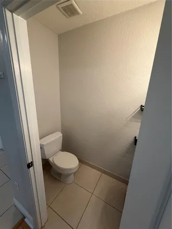 $3,000 | 7401 Palomino Drive, Unit 117, Hollywood, FL 33024