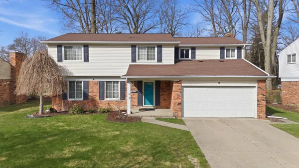 $410,000 | 21467 Chestnut Lane, Farmington, MI 48336