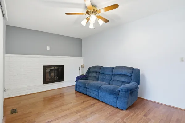 $400,000 | 21467 Chestnut Lane, Farmington, MI 48336