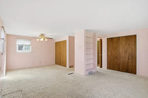 $400,000 | 21467 Chestnut Lane, Farmington, MI 48336