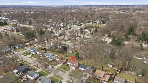 $400,000 | 21467 Chestnut Lane, Farmington, MI 48336