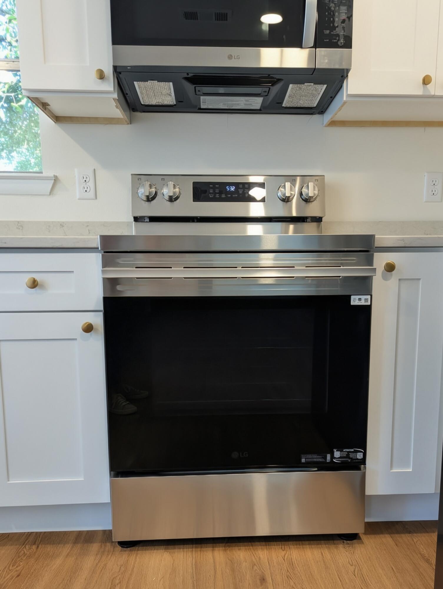 103 Perdido Circle Niceville, FL 32578 - Photo 30 of 71 GLASS TOP OVEN