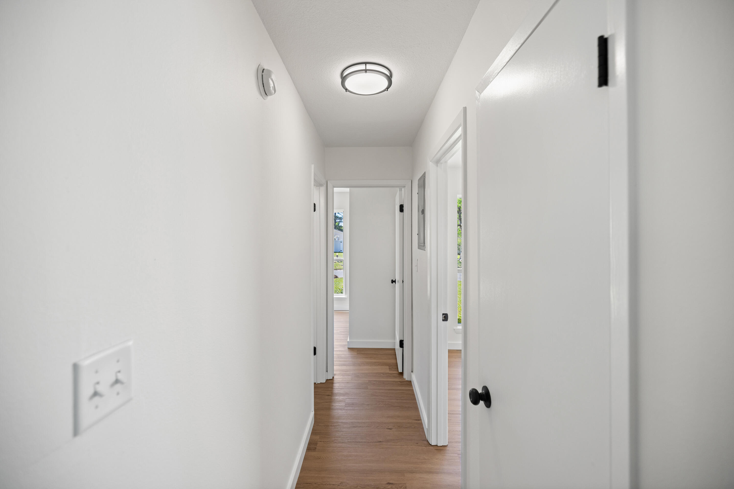 103 Perdido Circle Niceville, FL 32578 - Photo 38 of 71 HALLWAY