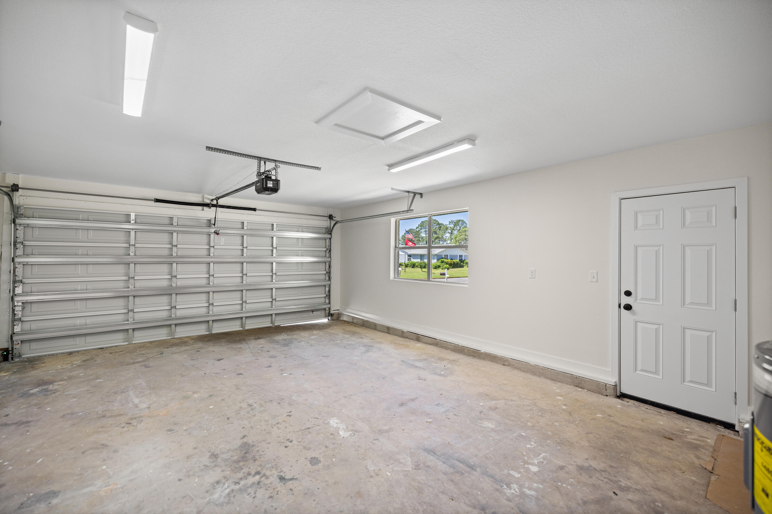 103 Perdido Circle Niceville, FL 32578 - Photo 54 of 71 GARAGE