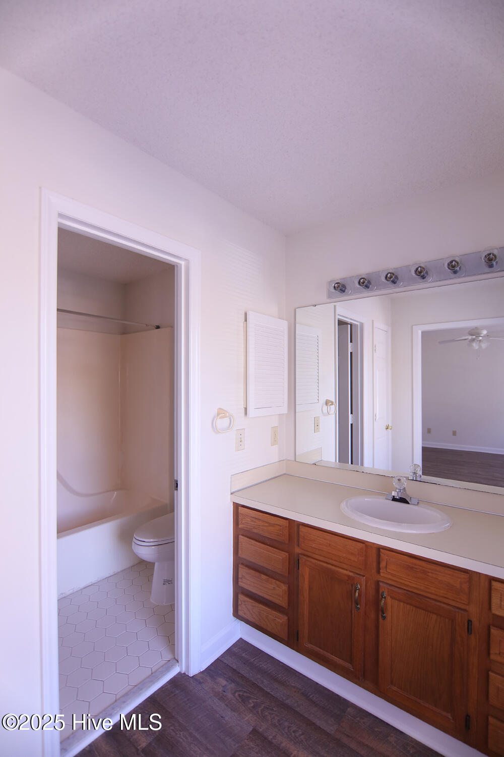 2007 Quail Ridge Road, Unit M Greenville, NC 27858 - Photo 14 of 21