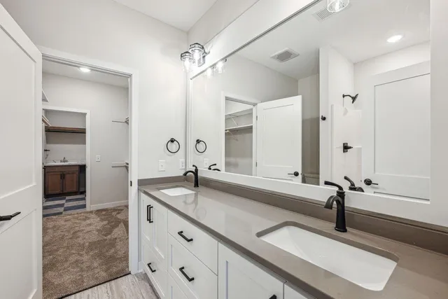 $368,800 | 190 Morning Drive, Mayer, MN 55360