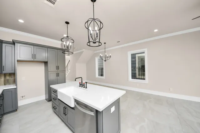 $2,350 | 6320 Milwee Street, Unit A, Houston, TX 77092