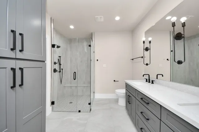 $2,350 | 6320 Milwee Street, Unit A, Houston, TX 77092