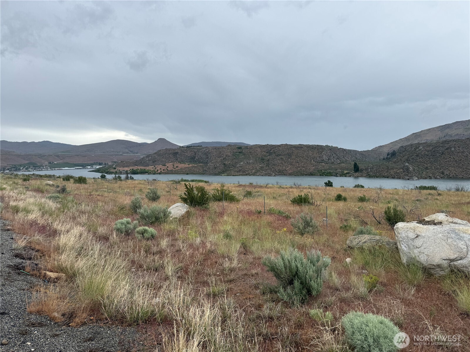 300 Buckhorn Mountain Road Pateros, WA 98846 - Photo 12 of 12