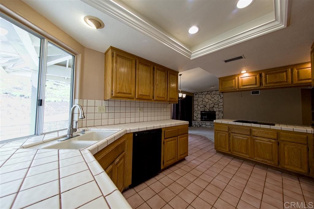 24554 Pappas Road Ramona, CA 92065 - Photo 3 of 21 Gallery Image 3