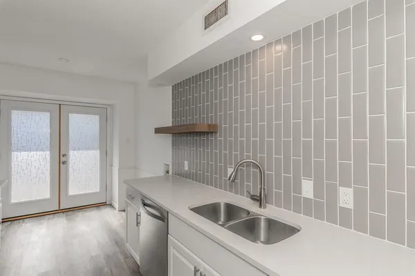 $165,000 | 7814 Meadow Park Drive, Unit 220, Dallas, TX 75230