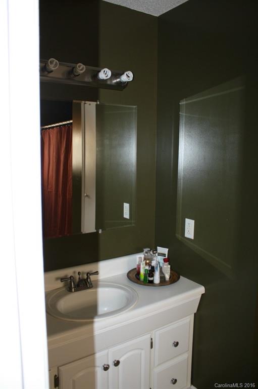 3310 Gordon Road York, SC 29745 - Photo 11 of 24 Gallery Image 11