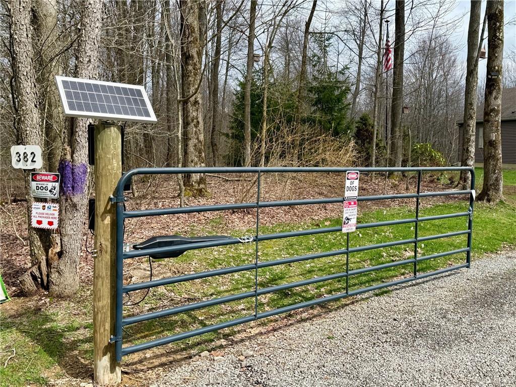 382 Hosack Road Jackson Center, PA 16133 - Photo 20 of 27 Solar Powered Front Gate
