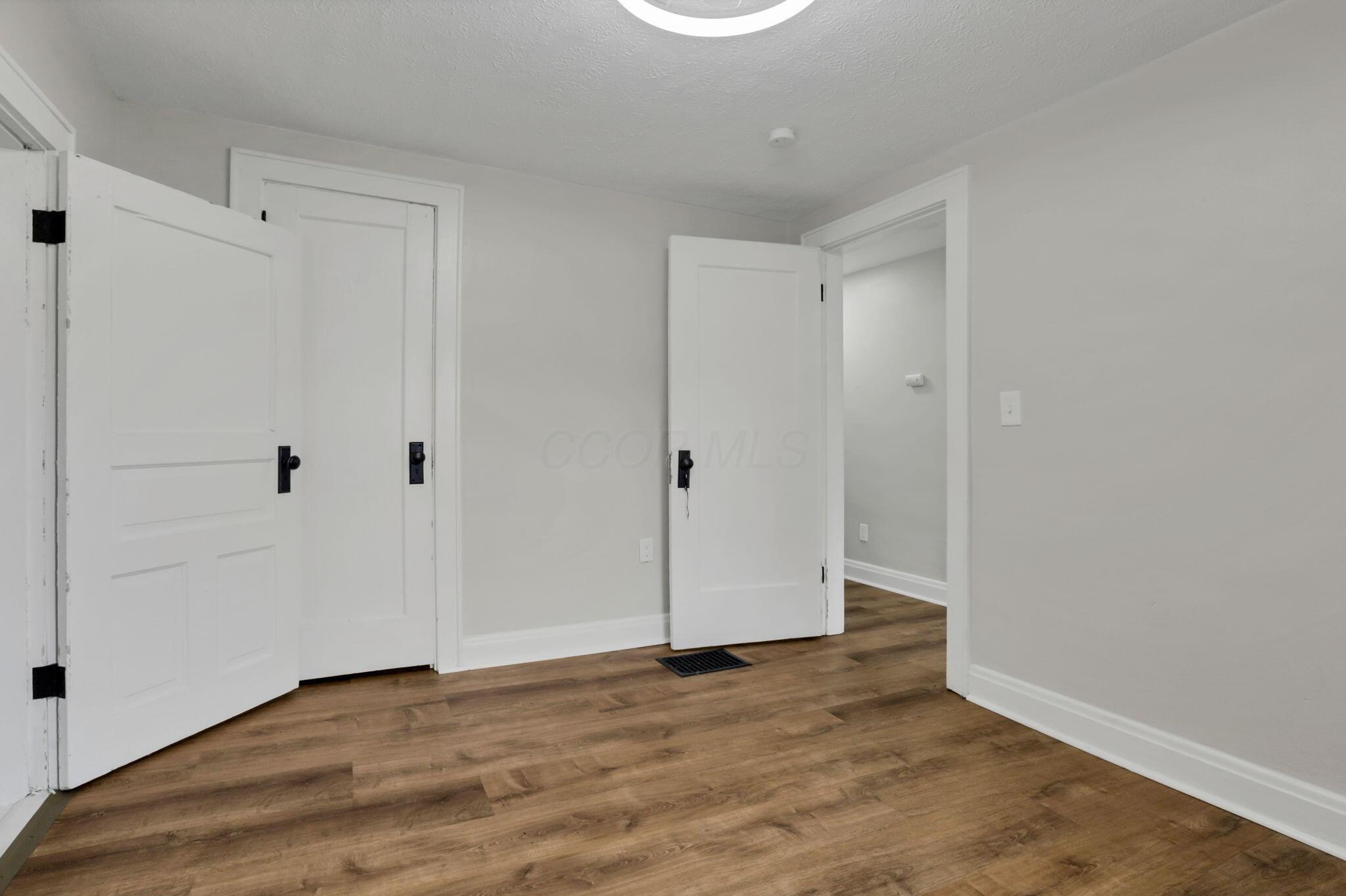 2365 Stelzer Road Columbus, OH 43219 - Photo 26 of 33 2365 Stelzer Road