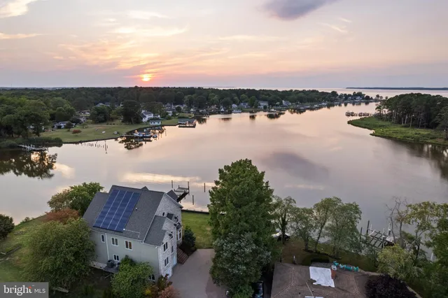 $1,295,000 | 141 Winchester Avenue, Grasonville, MD 21638