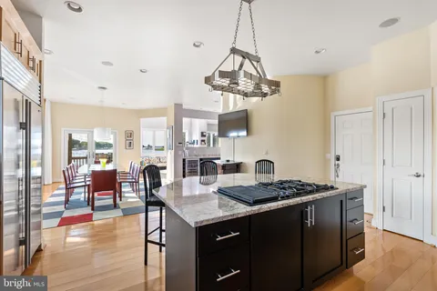 $1,295,000 | 141 Winchester Avenue, Grasonville, MD 21638