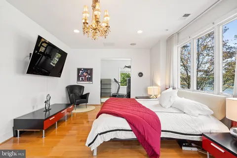 $1,295,000 | 141 Winchester Avenue, Grasonville, MD 21638