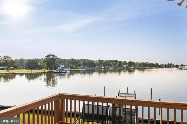 $1,295,000 | 141 Winchester Avenue, Grasonville, MD 21638