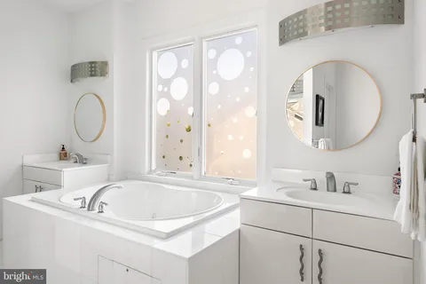 $1,295,000 | 141 Winchester Avenue, Grasonville, MD 21638