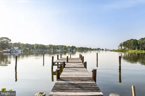 $1,295,000 | 141 Winchester Avenue, Grasonville, MD 21638