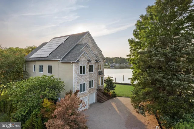 $1,295,000 | 141 Winchester Avenue, Grasonville, MD 21638