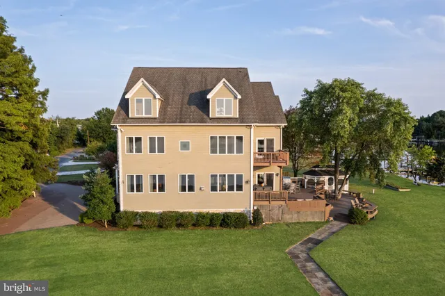 $1,295,000 | 141 Winchester Avenue, Grasonville, MD 21638