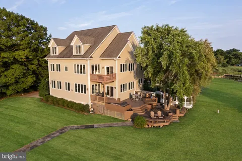 $1,295,000 | 141 Winchester Avenue, Grasonville, MD 21638