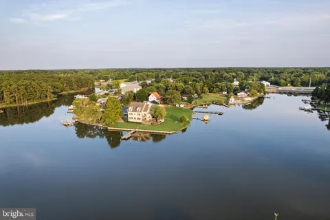 $1,295,000 | 141 Winchester Avenue, Grasonville, MD 21638