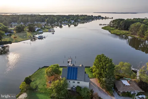 $1,295,000 | 141 Winchester Avenue, Grasonville, MD 21638