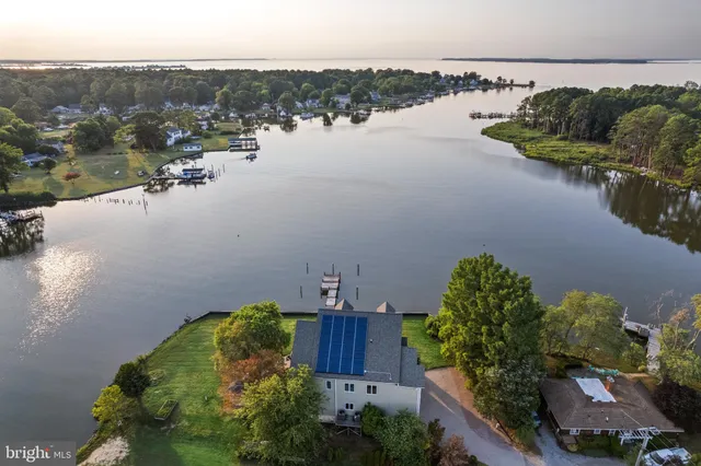 $1,295,000 | 141 Winchester Avenue, Grasonville, MD 21638