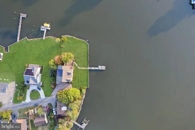 $1,295,000 | 141 Winchester Avenue, Grasonville, MD 21638