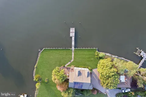 $1,295,000 | 141 Winchester Avenue, Grasonville, MD 21638