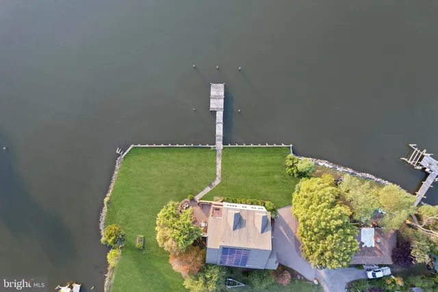 $1,295,000 | 141 Winchester Avenue, Grasonville, MD 21638