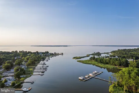 $1,295,000 | 141 Winchester Avenue, Grasonville, MD 21638