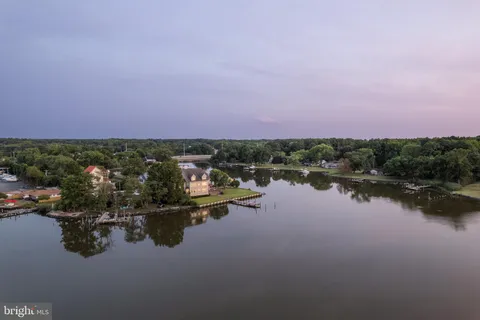 $1,295,000 | 141 Winchester Avenue, Grasonville, MD 21638