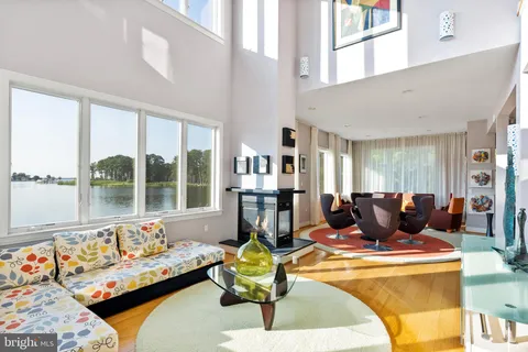 $1,295,000 | 141 Winchester Avenue, Grasonville, MD 21638