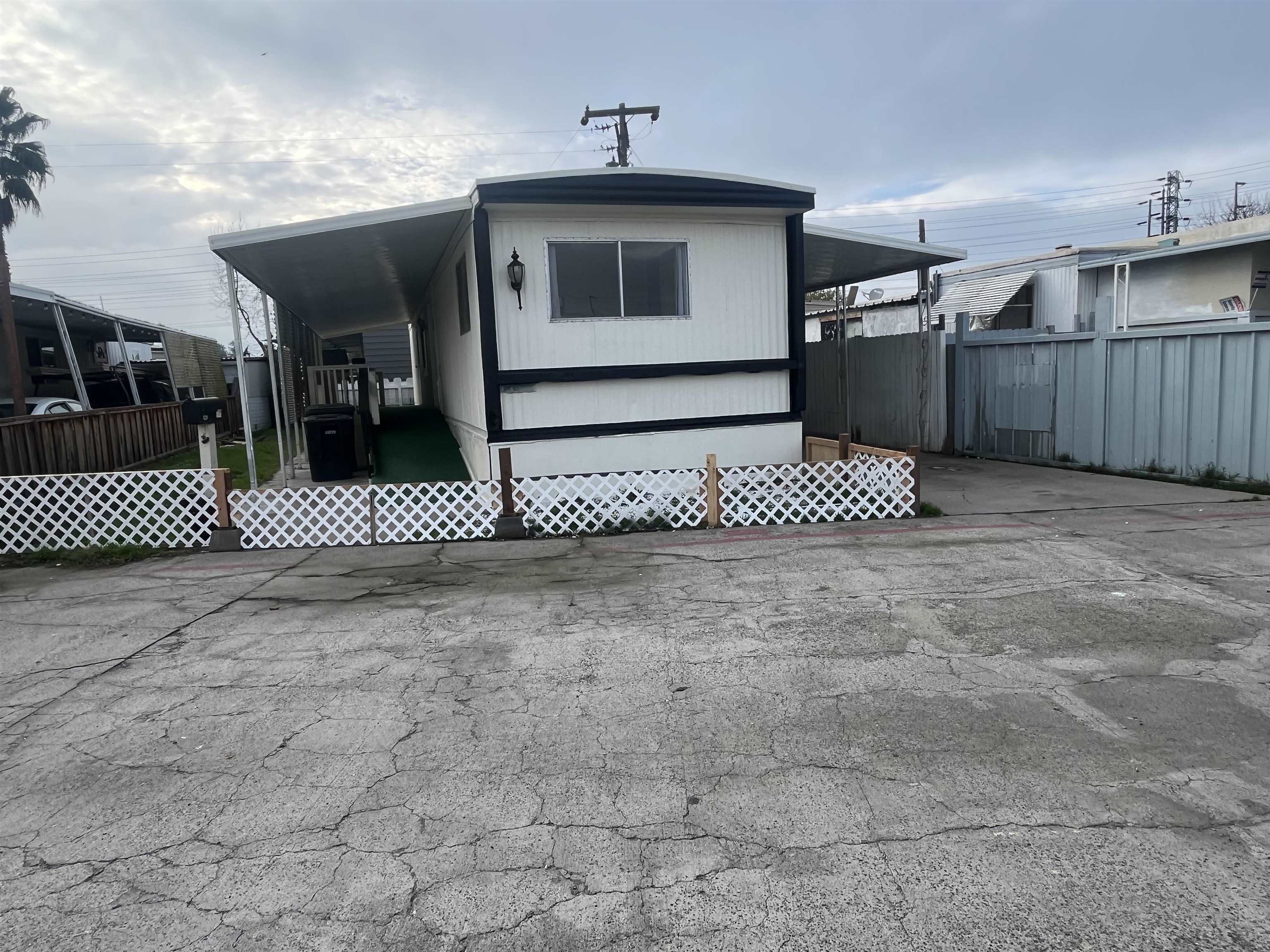 4143 Yosemite Boulevard, Unit C21 Modesto, CA 95357 - Photo 2 of 22 a view of a garage