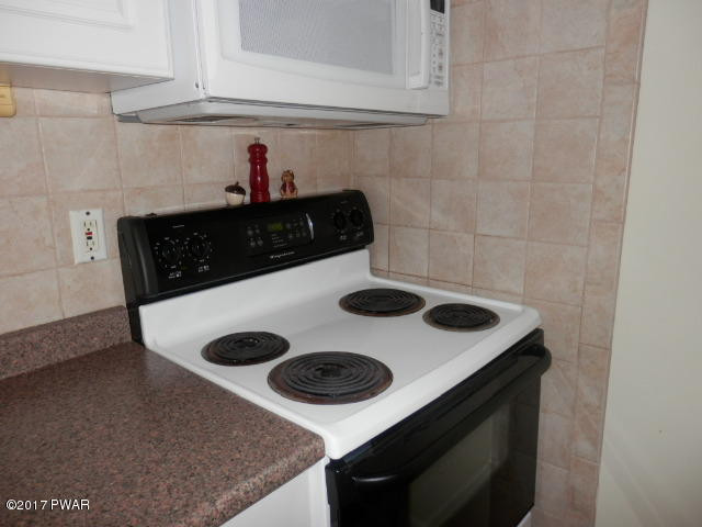 2401 Crest View Road Lake Ariel, PA 18436 - Photo 12 of 185