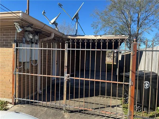 $180,000 | 8631-33 Dinkins Street, New Orleans, LA 70127