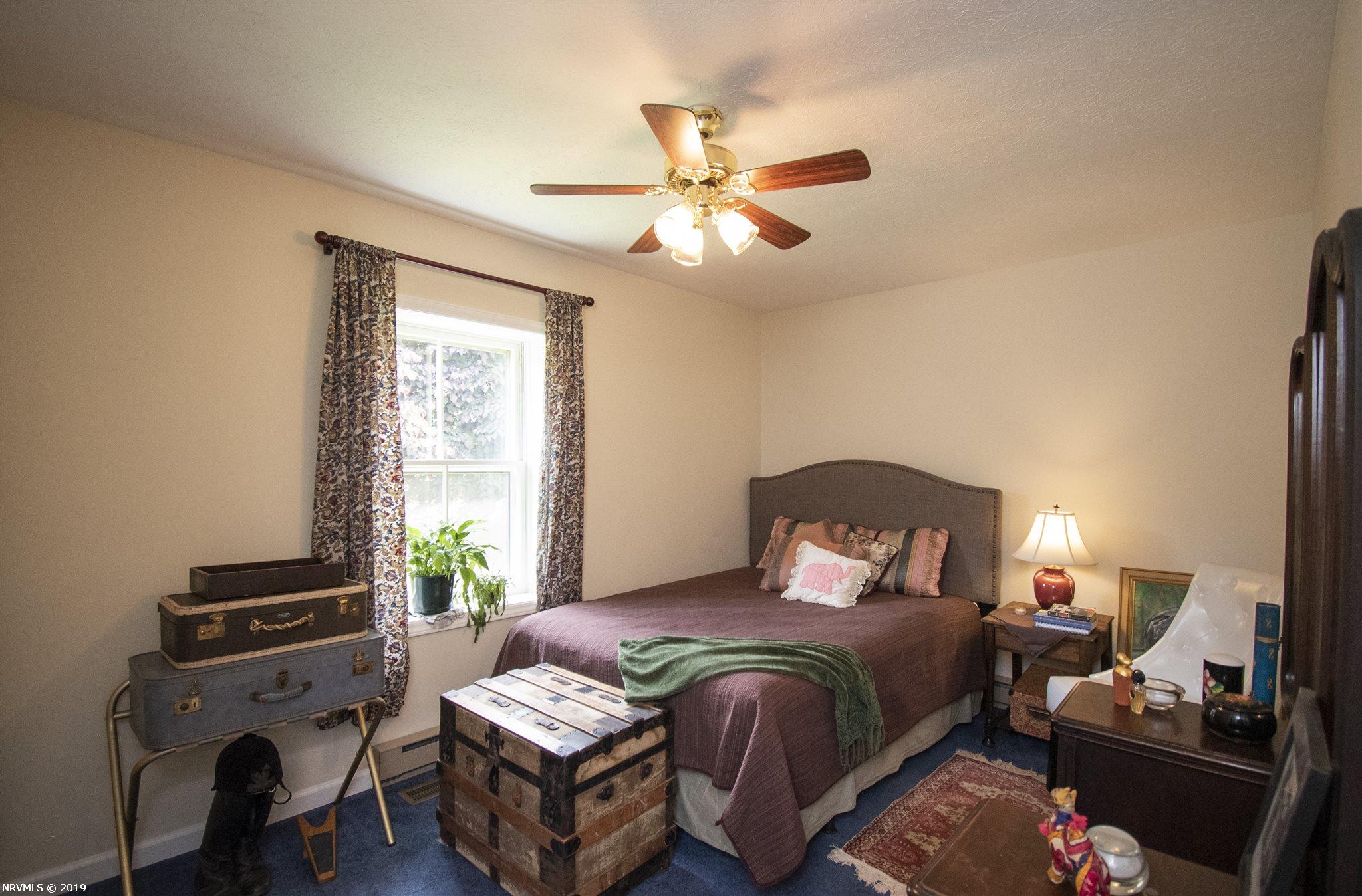 1005 Redbud Road Blacksburg, VA 24060 - Photo 21 of 35 Gallery Image 21