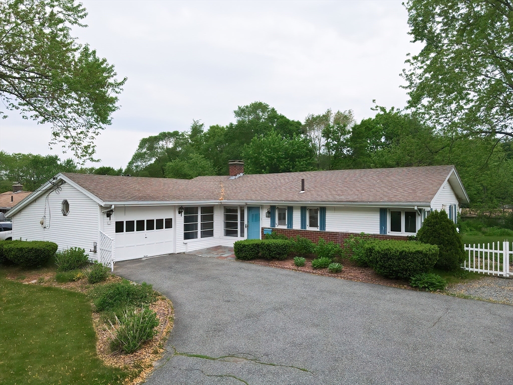 12 Catherine Road Framingham, MA 01701 - Photo 2 of 40 a house view with a garden space