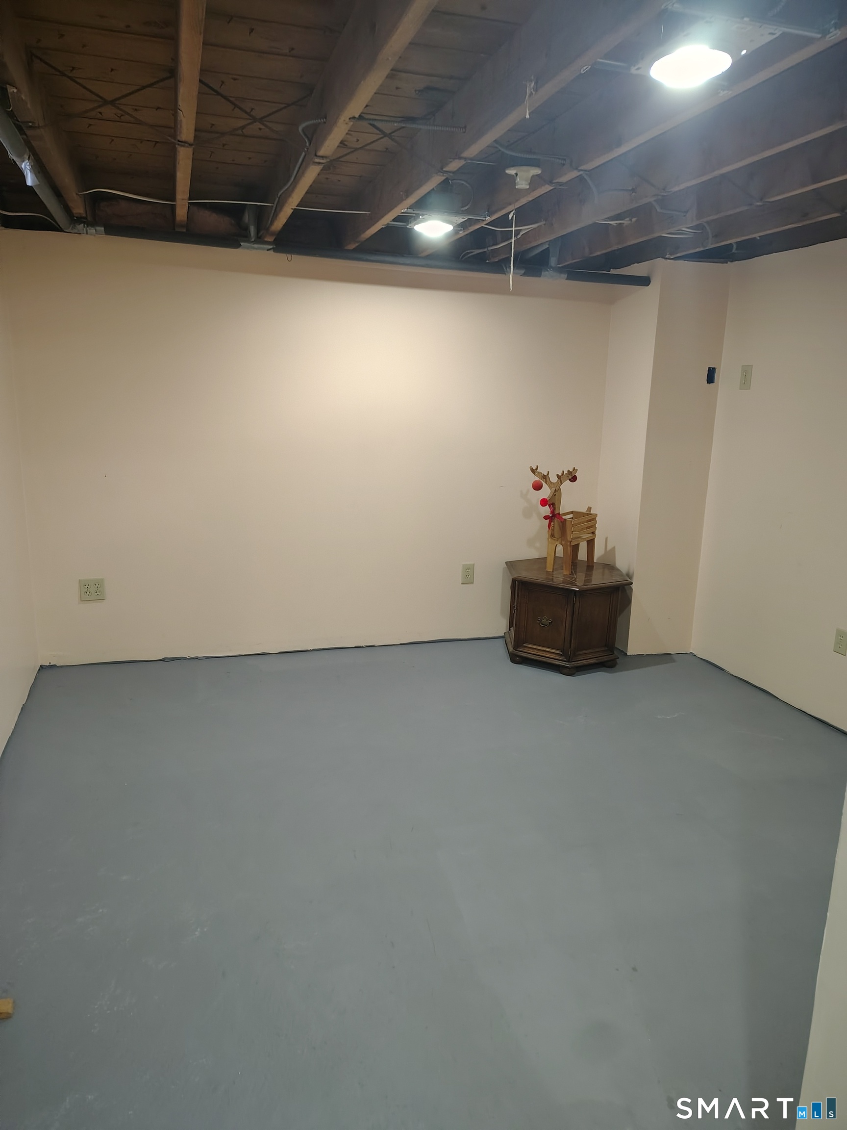 166 George Street Hartford, CT 06114 - Photo 12 of 29 a view of a garage