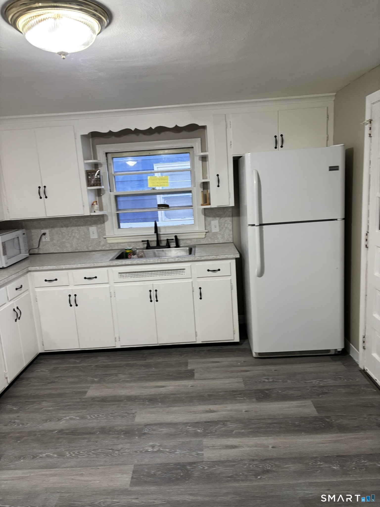 166 George Street Hartford, CT 06114 - Photo 26 of 29