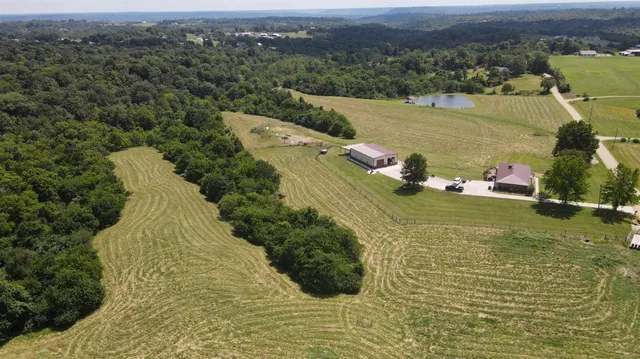 $899,900 | 17404 Church Road, Lawrenceburg, IN 47025