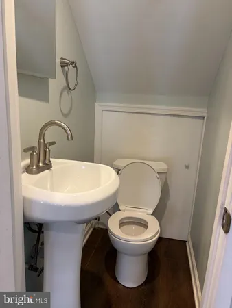 $2,050 | 19426 Brassie Place, Gaithersburg, MD 20886
