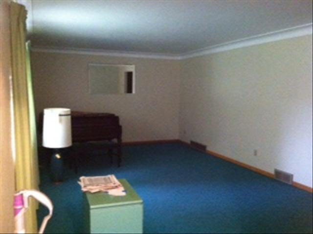 819 Ruff Drive Monroe, MI 48162 - Photo 3 of 13 20364767-2.JPG