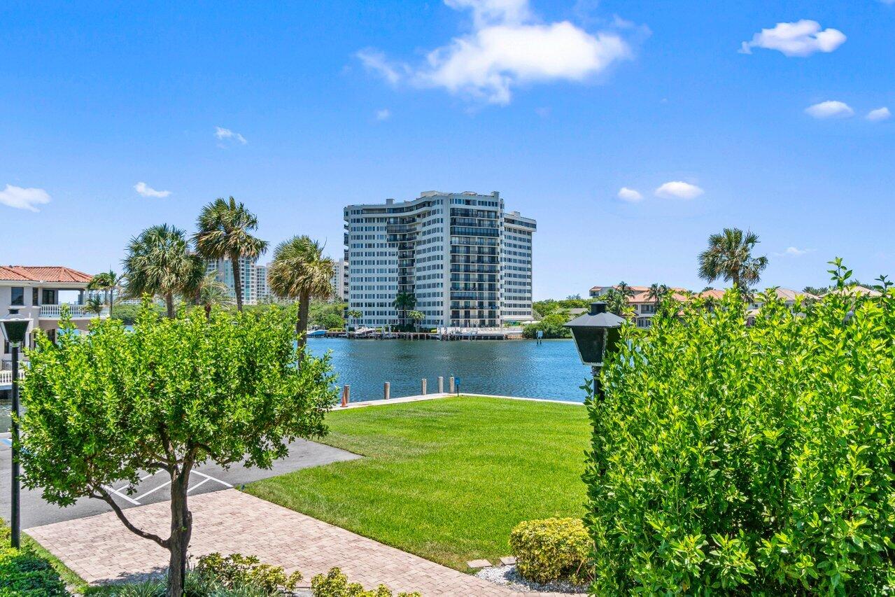 899 Jeffery Street, Unit 2120 Boca Raton, FL 33487 - Photo 29 of 38 a view of building with garden