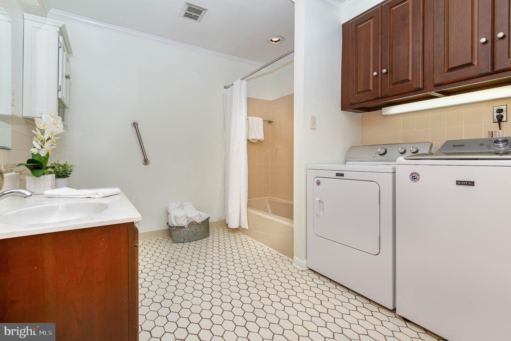 4309 Silver Spring Road Perry Hall, MD 21128 - Photo 20 of 26 Gallery Image 20